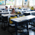 Escritorio y silla del aula de la escuela